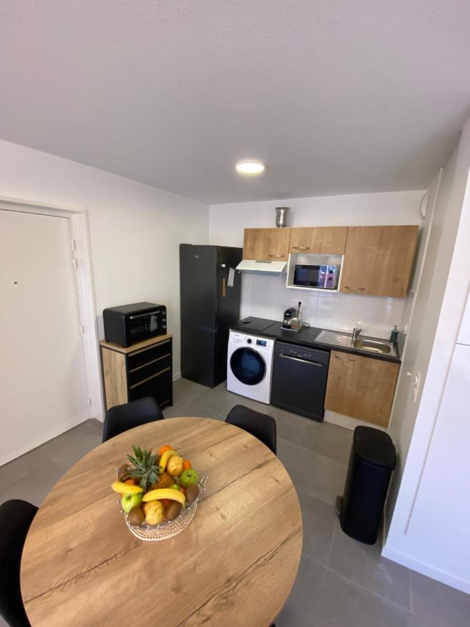 Charmant Appartement Neuf Et Confortable Classe 4 Etoiles บิสการ์รอส ภายนอก รูปภาพ