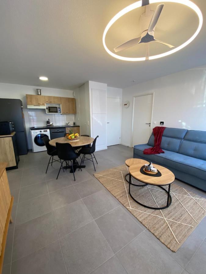 Charmant Appartement Neuf Et Confortable Classe 4 Etoiles บิสการ์รอส ภายนอก รูปภาพ