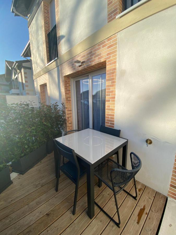 Charmant Appartement Neuf Et Confortable Classe 4 Etoiles บิสการ์รอส ภายนอก รูปภาพ