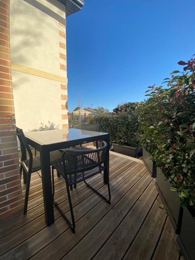 Charmant Appartement Neuf Et Confortable Classe 4 Etoiles บิสการ์รอส ภายนอก รูปภาพ